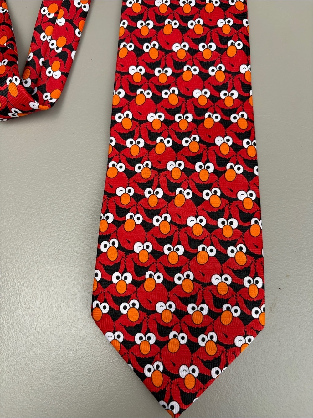 Red Novelty Elmo Pattern Tie